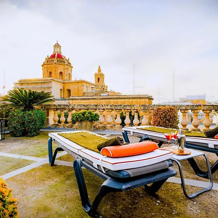 In Luxurious Maltese Townhouse Gasthof *