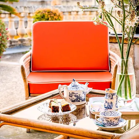 In Luxurious Maltese Townhouse 3*