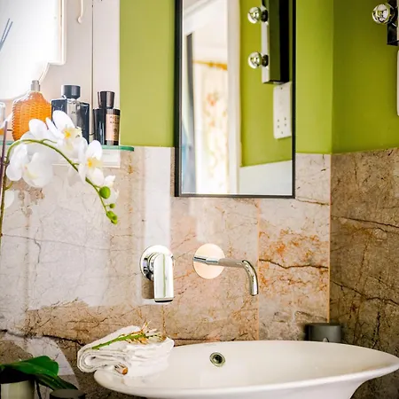 In Luxurious Maltese Townhouse Żejtun