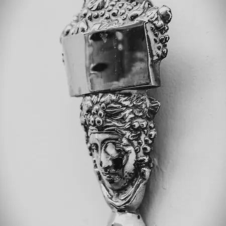 In Luxurious Maltese Townhouse 3*