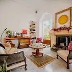 In Luxurious Maltese Townhouse 3*