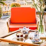 In Luxurious Maltese Townhouse 3*