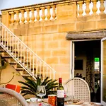 In Luxurious Maltese Townhouse 3* Żejtun