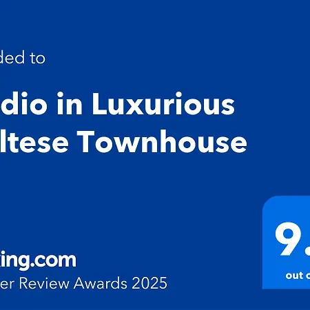 In Luxurious Maltese Townhouse Guest house 3*