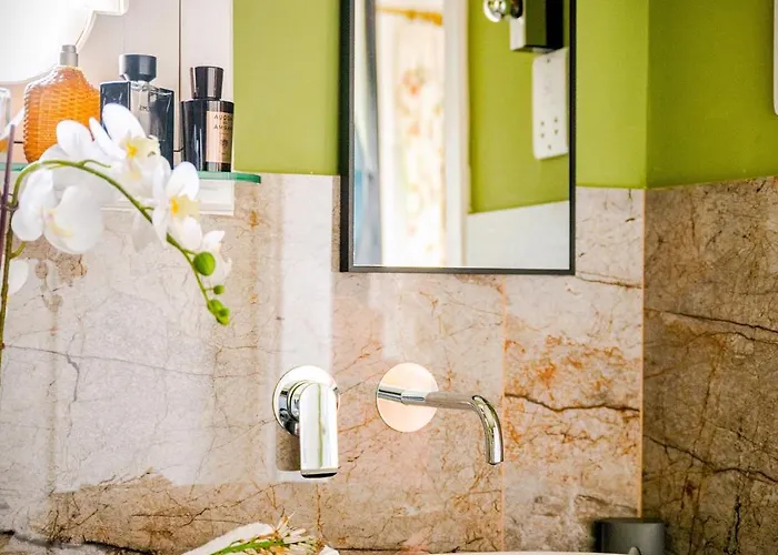 In Luxurious Maltese Townhouse Żejtun