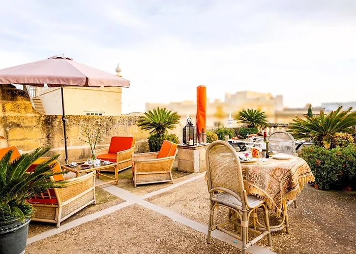 In Luxurious Maltese Townhouse 3* Żejtun